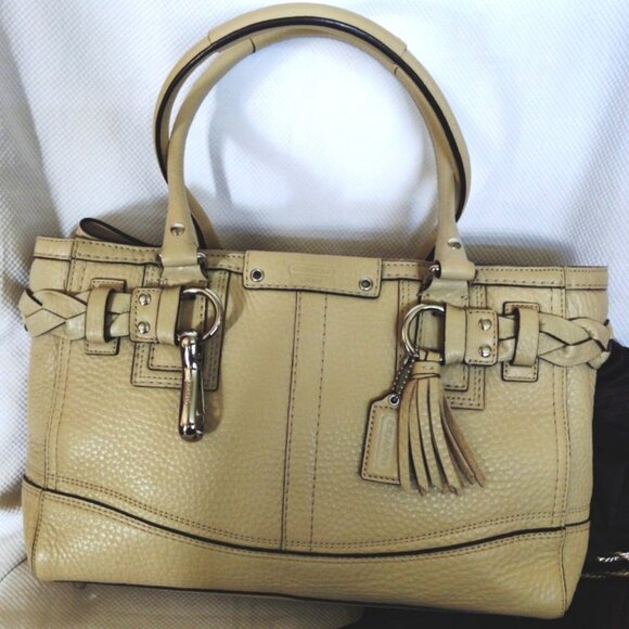 Coach Hamptons Pebbled Leather Medium Carryall Satchel in Sand/Silver, EUC - Picture 1 of 15
